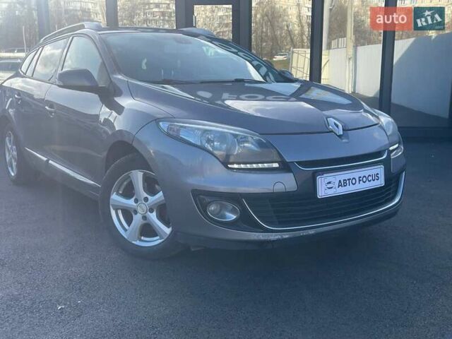 Серый Рено Меган, объемом двигателя 1.46 л и пробегом 225 тыс. км за 8990 $, фото 1 на Automoto.ua