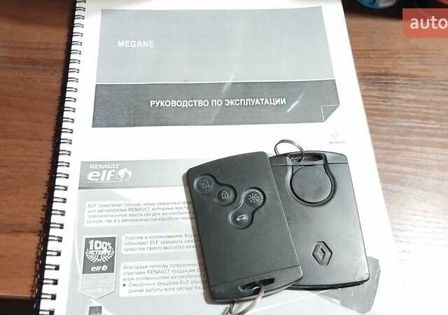 Серый Рено Меган, объемом двигателя 1.5 л и пробегом 250 тыс. км за 8100 $, фото 16 на Automoto.ua