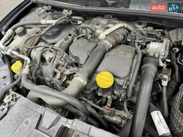 Серый Рено Меган, объемом двигателя 1.46 л и пробегом 250 тыс. км за 7300 $, фото 5 на Automoto.ua