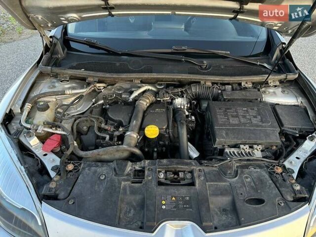 Рено Меган 2013 в Виннице на Automoto.ua Серый Рено Меган, объемом двигателя 1.46 л и пробегом 270 тыс. км за 7800 $, фото 27 на Automoto.ua