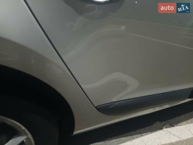 Серый Рено Меган, объемом двигателя 1.5 л и пробегом 311 тыс. км за 8000 $, фото 9 на Automoto.ua