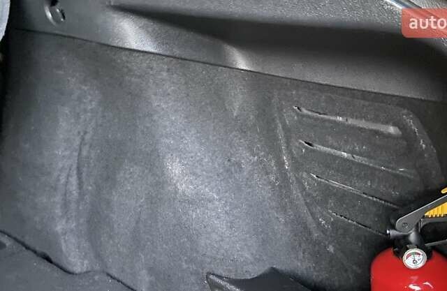 Серый Рено Меган, объемом двигателя 1.5 л и пробегом 194 тыс. км за 8850 $, фото 146 на Automoto.ua