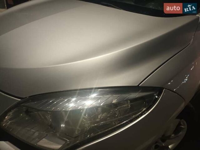 Серый Рено Меган, объемом двигателя 1.5 л и пробегом 311 тыс. км за 8000 $, фото 4 на Automoto.ua