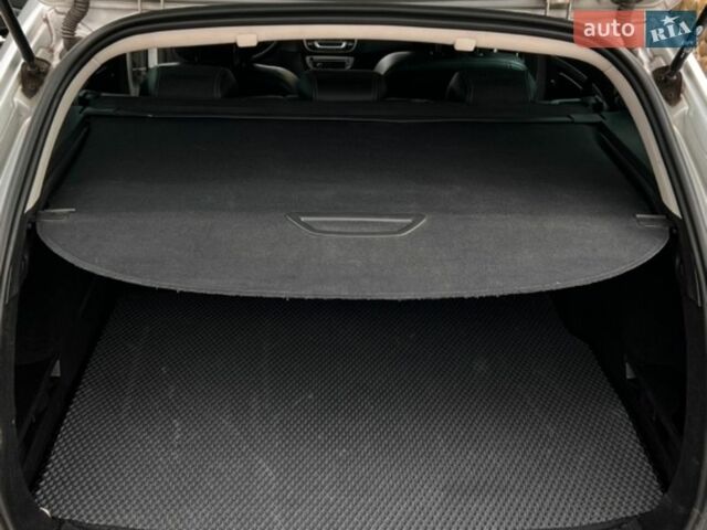 Сірий Рено Меган, об'ємом двигуна 1.46 л та пробігом 318 тис. км за 8000 $, фото 24 на Automoto.ua