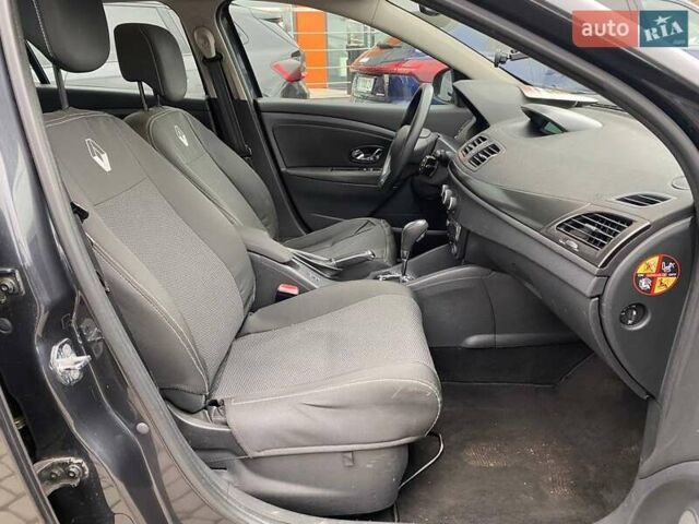 Серый Рено Меган, объемом двигателя 1.46 л и пробегом 281 тыс. км за 7800 $, фото 18 на Automoto.ua