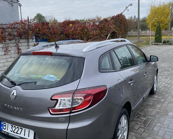 Серый Рено Меган, объемом двигателя 1.46 л и пробегом 183 тыс. км за 9300 $, фото 12 на Automoto.ua