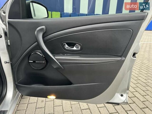 Серый Рено Меган, объемом двигателя 1.5 л и пробегом 184 тыс. км за 9300 $, фото 21 на Automoto.ua