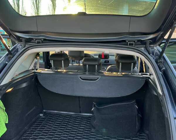 Серый Рено Меган, объемом двигателя 1.46 л и пробегом 230 тыс. км за 10000 $, фото 9 на Automoto.ua