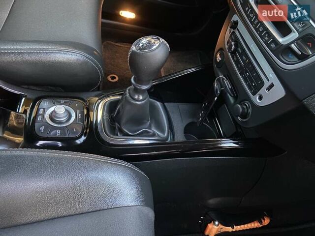 Серый Рено Меган, объемом двигателя 1.5 л и пробегом 194 тыс. км за 8850 $, фото 166 на Automoto.ua