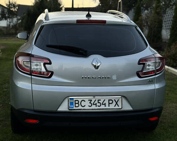 Серый Рено Меган, объемом двигателя 1.46 л и пробегом 228 тыс. км за 9200 $, фото 9 на Automoto.ua