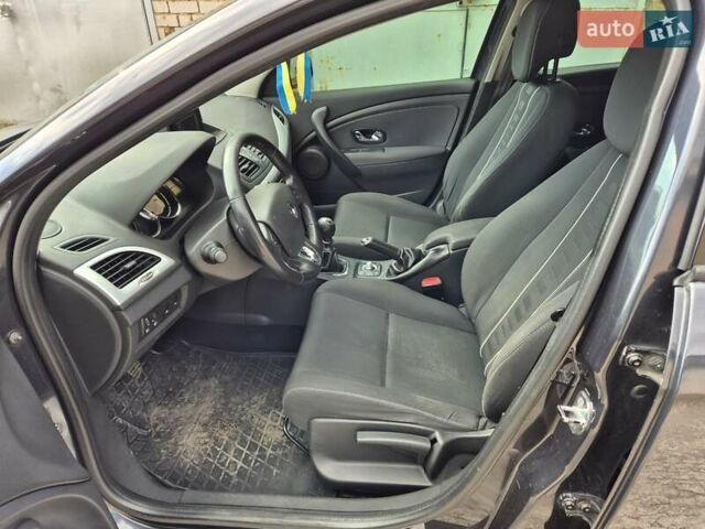 Серый Рено Меган, объемом двигателя 1.5 л и пробегом 302 тыс. км за 7150 $, фото 20 на Automoto.ua