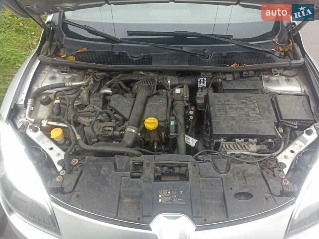 Серый Рено Меган, объемом двигателя 1.5 л и пробегом 250 тыс. км за 7300 $, фото 13 на Automoto.ua