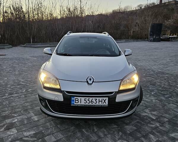 Серый Рено Меган, объемом двигателя 1.5 л и пробегом 252 тыс. км за 7549 $, фото 8 на Automoto.ua