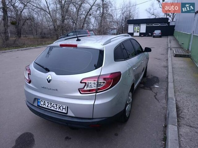Серый Рено Меган, объемом двигателя 1.5 л и пробегом 270 тыс. км за 9200 $, фото 3 на Automoto.ua