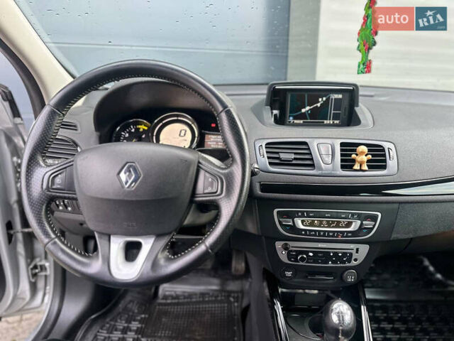 Серый Рено Меган, объемом двигателя 1.6 л и пробегом 197 тыс. км за 7699 $, фото 17 на Automoto.ua