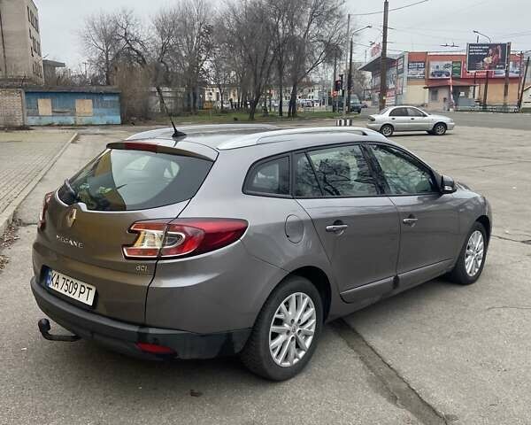 Серый Рено Меган, объемом двигателя 1.46 л и пробегом 270 тыс. км за 7400 $, фото 2 на Automoto.ua