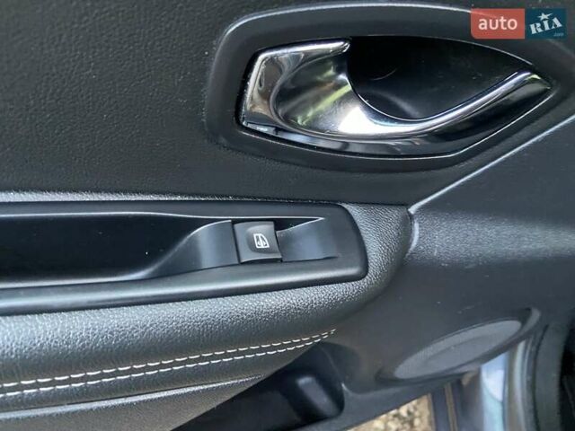 Серый Рено Меган, объемом двигателя 1.5 л и пробегом 194 тыс. км за 8850 $, фото 131 на Automoto.ua