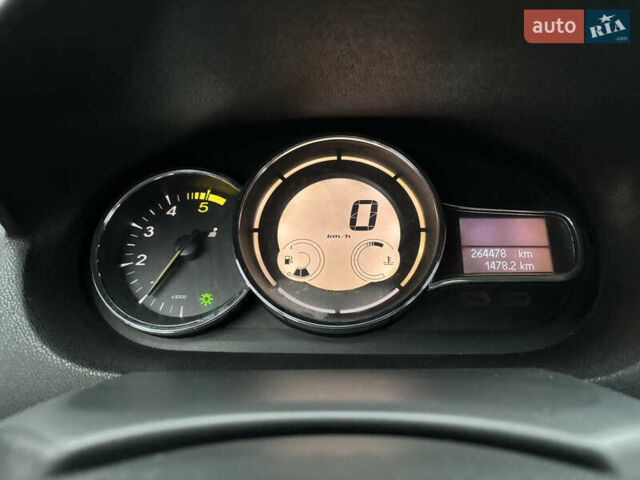 Серый Рено Меган, объемом двигателя 1.5 л и пробегом 264 тыс. км за 7950 $, фото 32 на Automoto.ua
