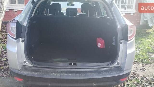 Сірий Рено Меган, об'ємом двигуна 1.6 л та пробігом 245 тис. км за 7800 $, фото 13 на Automoto.ua