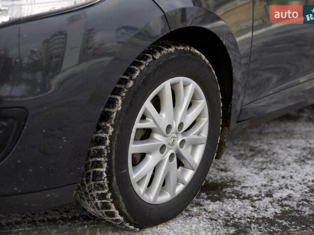 Серый Рено Меган, объемом двигателя 1.46 л и пробегом 313 тыс. км за 8100 $, фото 10 на Automoto.ua