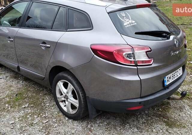 Серый Рено Меган, объемом двигателя 1.5 л и пробегом 250 тыс. км за 8100 $, фото 4 на Automoto.ua