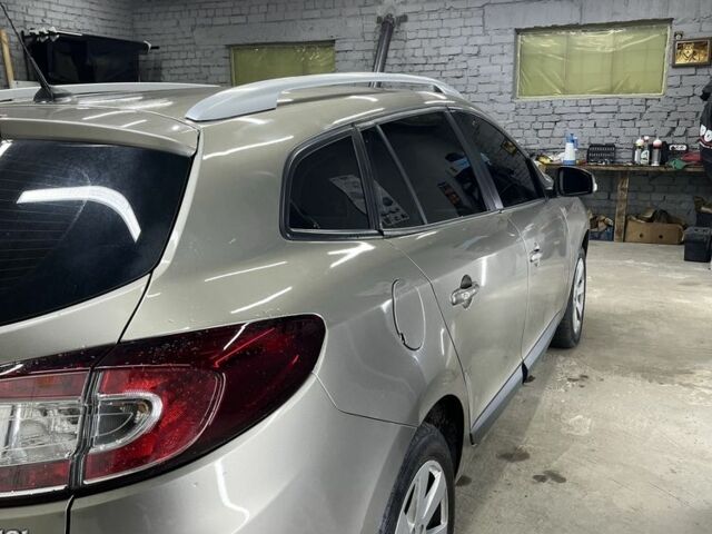 Сірий Рено Меган, об'ємом двигуна 1.5 л та пробігом 290 тис. км за 7999 $, фото 4 на Automoto.ua