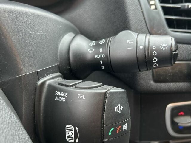 Сірий Рено Меган, об'ємом двигуна 1.5 л та пробігом 320 тис. км за 8300 $, фото 13 на Automoto.ua