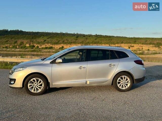 Рено Меган 2013 в Виннице на Automoto.ua Серый Рено Меган, объемом двигателя 1.46 л и пробегом 270 тыс. км за 7800 $, фото 8 на Automoto.ua