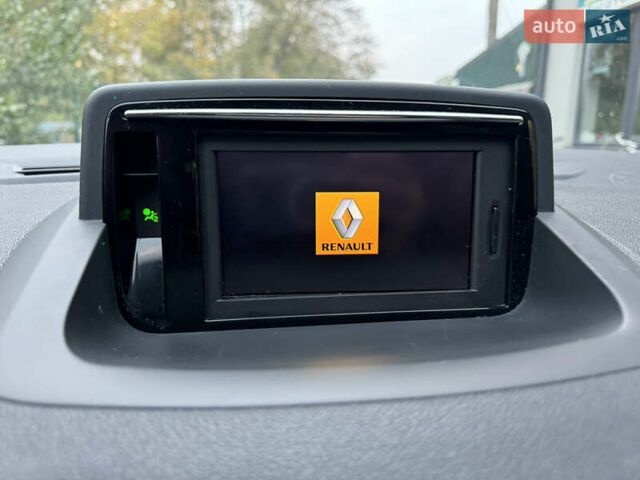 Серый Рено Меган, объемом двигателя 1.46 л и пробегом 285 тыс. км за 7400 $, фото 18 на Automoto.ua