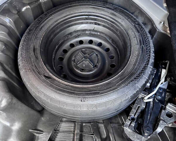 Сірий Рено Меган, об'ємом двигуна 1.46 л та пробігом 254 тис. км за 8900 $, фото 22 на Automoto.ua