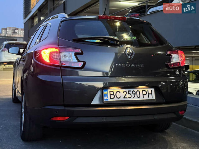 Сірий Рено Меган, об'ємом двигуна 1.46 л та пробігом 241 тис. км за 8800 $, фото 14 на Automoto.ua