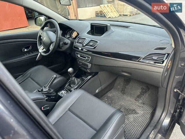 Сірий Рено Меган, об'ємом двигуна 1.6 л та пробігом 262 тис. км за 8200 $, фото 21 на Automoto.ua