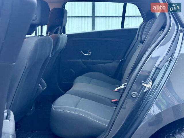 Сірий Рено Меган, об'ємом двигуна 1.6 л та пробігом 243 тис. км за 7499 $, фото 35 на Automoto.ua
