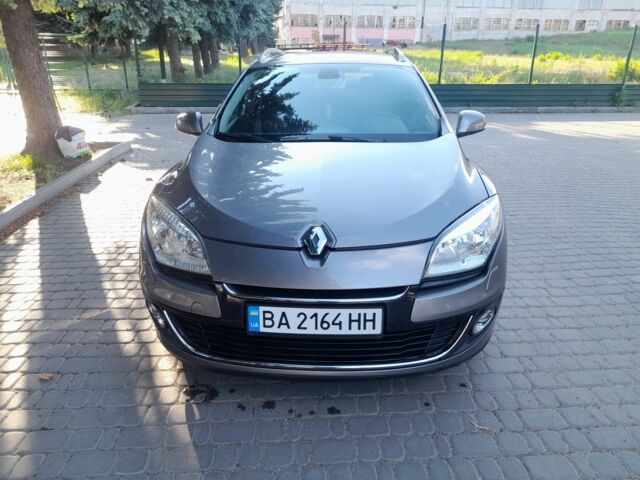 Серый Рено Меган, объемом двигателя 1.5 л и пробегом 232 тыс. км за 7000 $, фото 4 на Automoto.ua