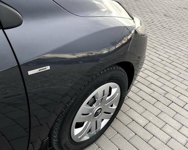 Серый Рено Меган, объемом двигателя 1.5 л и пробегом 247 тыс. км за 8300 $, фото 16 на Automoto.ua