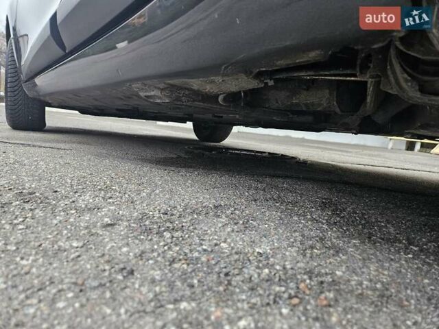 Серый Рено Меган, объемом двигателя 1.6 л и пробегом 173 тыс. км за 7450 $, фото 37 на Automoto.ua