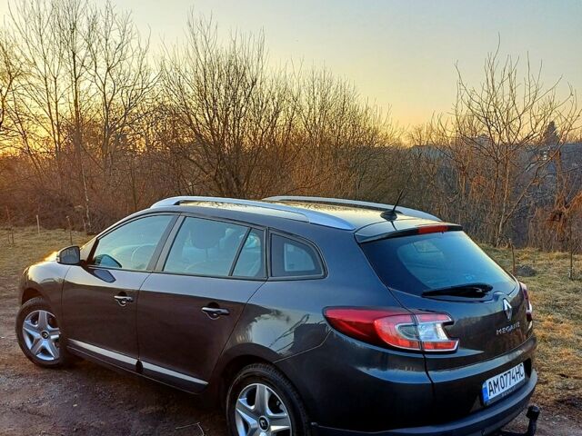 Серый Рено Меган, объемом двигателя 1.5 л и пробегом 223 тыс. км за 6900 $, фото 6 на Automoto.ua