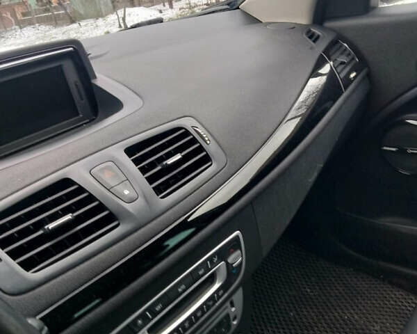 Сірий Рено Меган, об'ємом двигуна 1.46 л та пробігом 230 тис. км за 7900 $, фото 7 на Automoto.ua