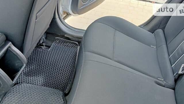 Сірий Рено Меган, об'ємом двигуна 1.46 л та пробігом 365 тис. км за 8300 $, фото 11 на Automoto.ua