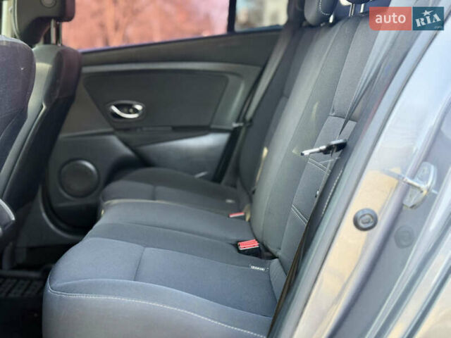 Серый Рено Меган, объемом двигателя 1.5 л и пробегом 243 тыс. км за 7999 $, фото 39 на Automoto.ua