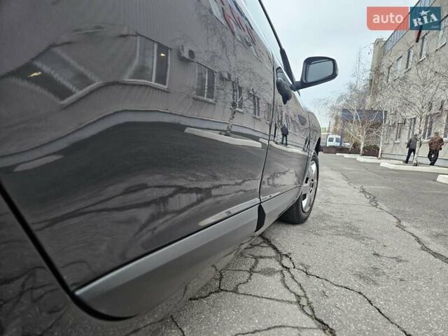 Серый Рено Меган, объемом двигателя 1.6 л и пробегом 173 тыс. км за 7450 $, фото 27 на Automoto.ua