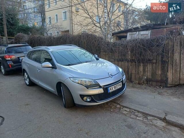 Сірий Рено Меган, об'ємом двигуна 1.6 л та пробігом 255 тис. км за 9200 $, фото 3 на Automoto.ua