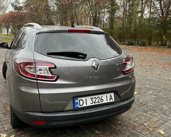 Рено Меган 2013 в Самборе на Automoto.ua Серый Рено Меган, объемом двигателя 1.46 л и пробегом 273 тыс. км за 7450 $, фото 13 на Automoto.ua