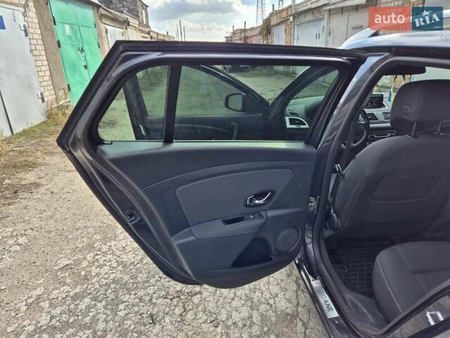 Серый Рено Меган, объемом двигателя 1.5 л и пробегом 302 тыс. км за 7150 $, фото 23 на Automoto.ua