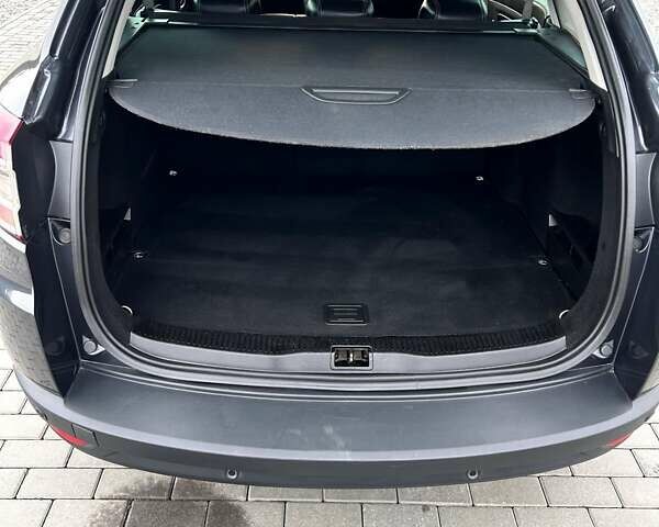 Серый Рено Меган, объемом двигателя 1.5 л и пробегом 247 тыс. км за 8300 $, фото 25 на Automoto.ua