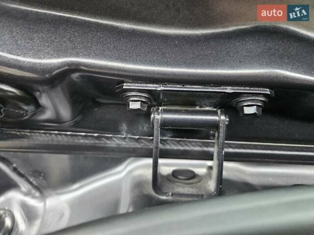 Серый Рено Меган, объемом двигателя 1.6 л и пробегом 173 тыс. км за 7450 $, фото 48 на Automoto.ua