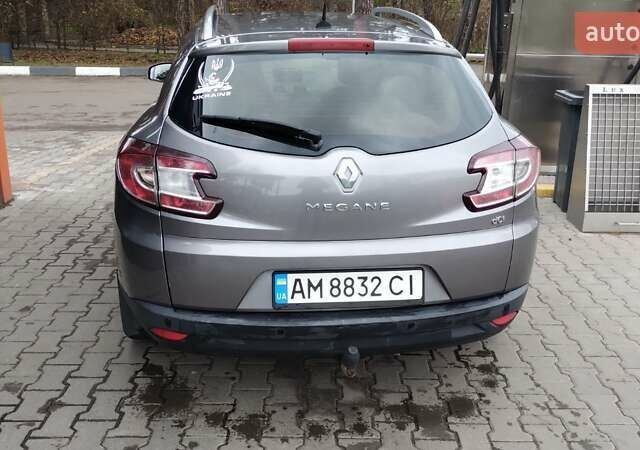 Серый Рено Меган, объемом двигателя 1.5 л и пробегом 250 тыс. км за 8100 $, фото 3 на Automoto.ua