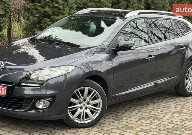 Серый Рено Меган, объемом двигателя 1.5 л и пробегом 222 тыс. км за 9999 $, фото 1 на Automoto.ua