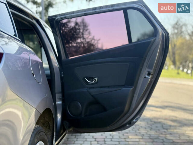 Серый Рено Меган, объемом двигателя 1.5 л и пробегом 243 тыс. км за 7999 $, фото 40 на Automoto.ua