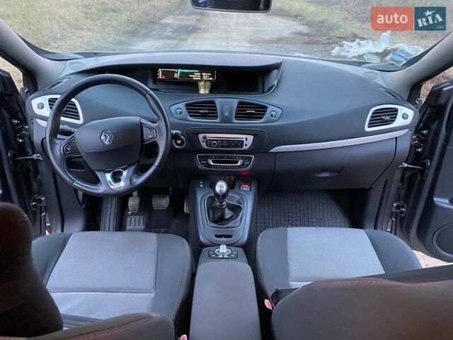 Серый Рено Меган, объемом двигателя 1.6 л и пробегом 242 тыс. км за 8200 $, фото 6 на Automoto.ua